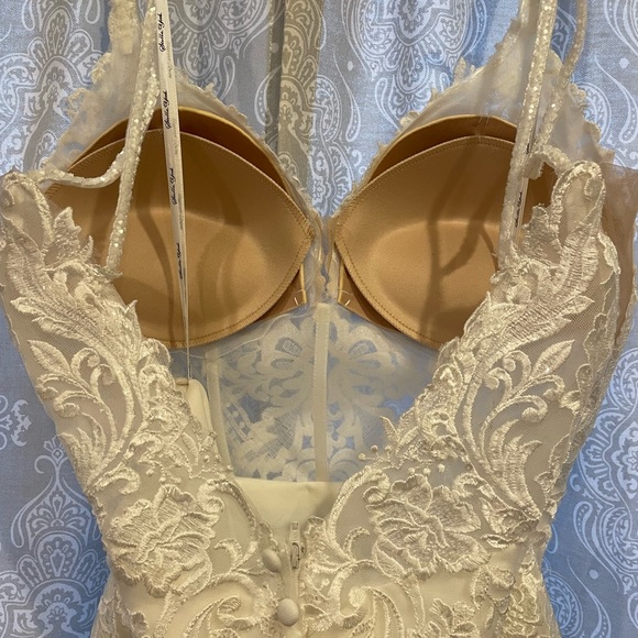 Stella York Wedding Dress 7394 - Picture 10 of 13